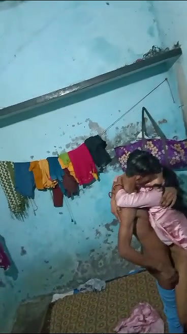 Village Devar bhabhi fucking in standing ,secretly recorded by neighbour