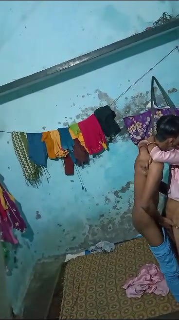 Village Devar bhabhi fucking in standing ,secretly recorded by neighbour