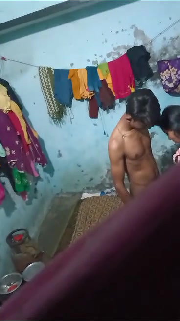 Village Devar bhabhi fucking in standing ,secretly recorded by neighbour