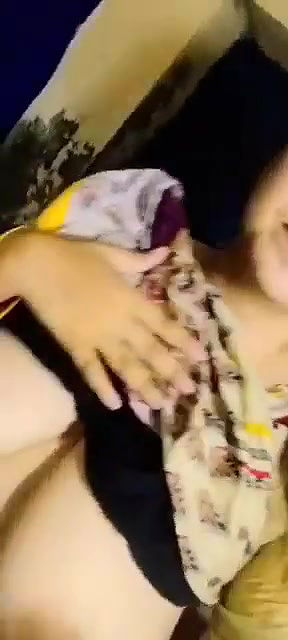 Paki girl showing big boobs