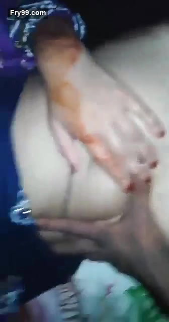 Mehndi girl shaved pussy fucking