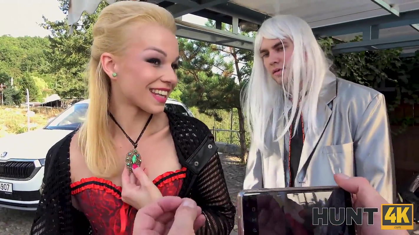 Babe is nailed by magician who makes her hubby into cuckold