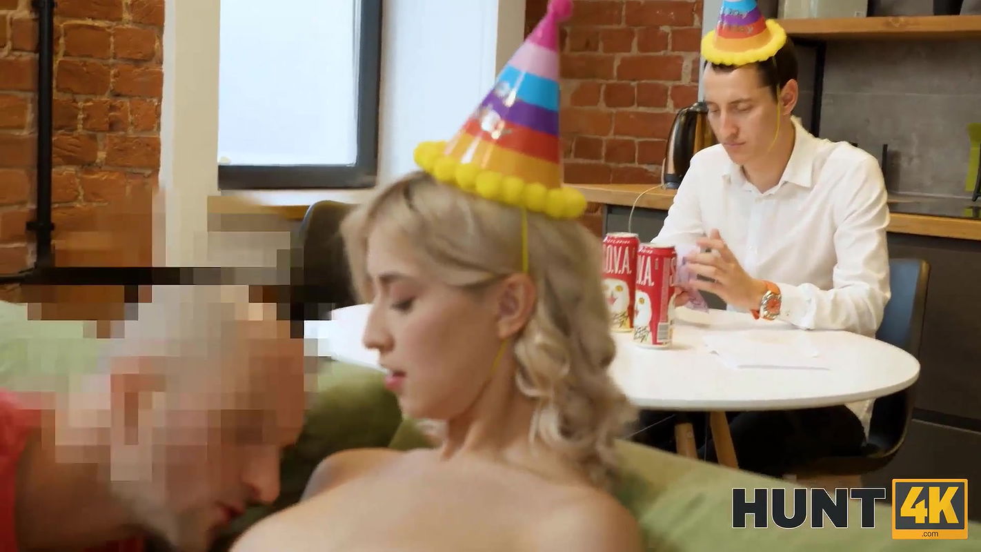 Bimbo blonde has anal sex with stranger while her man watches this