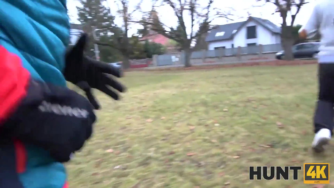 Chubby babe gives sexual pleasure to stranger who pays her BF