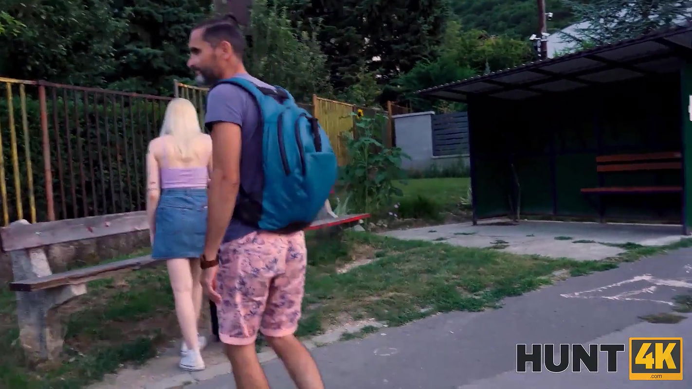 Experienced man satisfies another guys blonde GF for cash