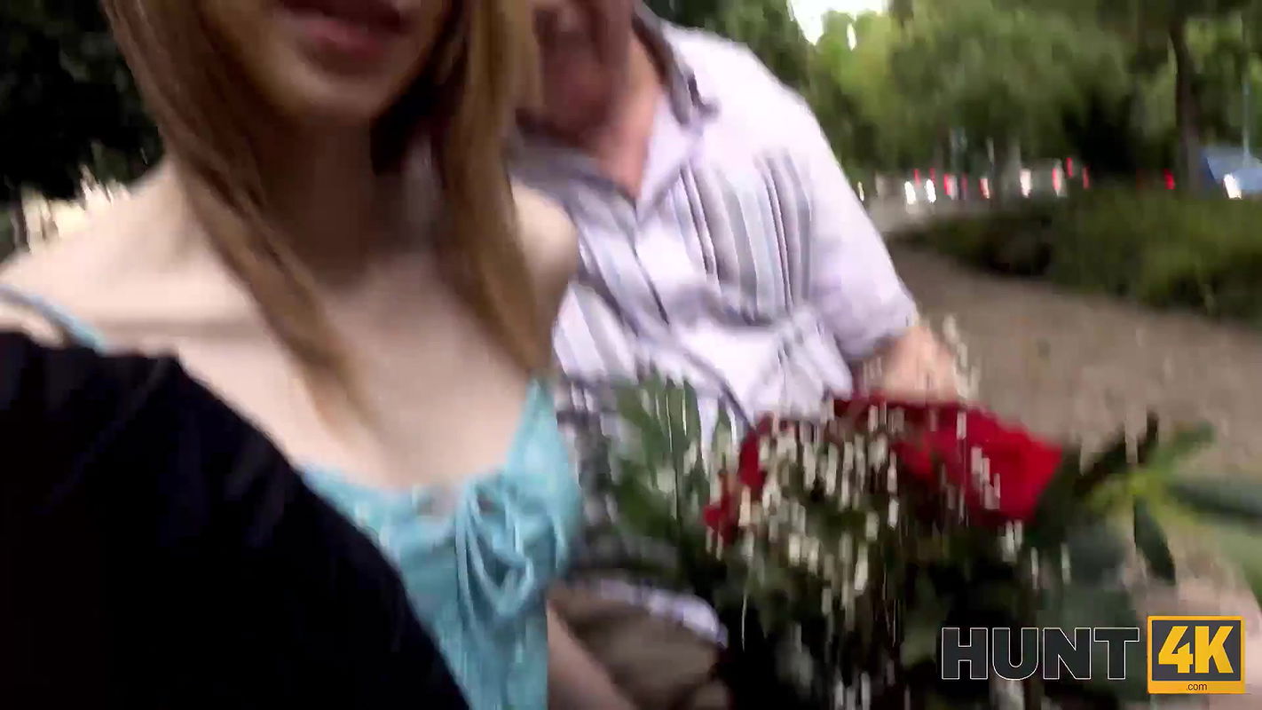 Fat stack of cash helps man get access to pussy of lovely gal