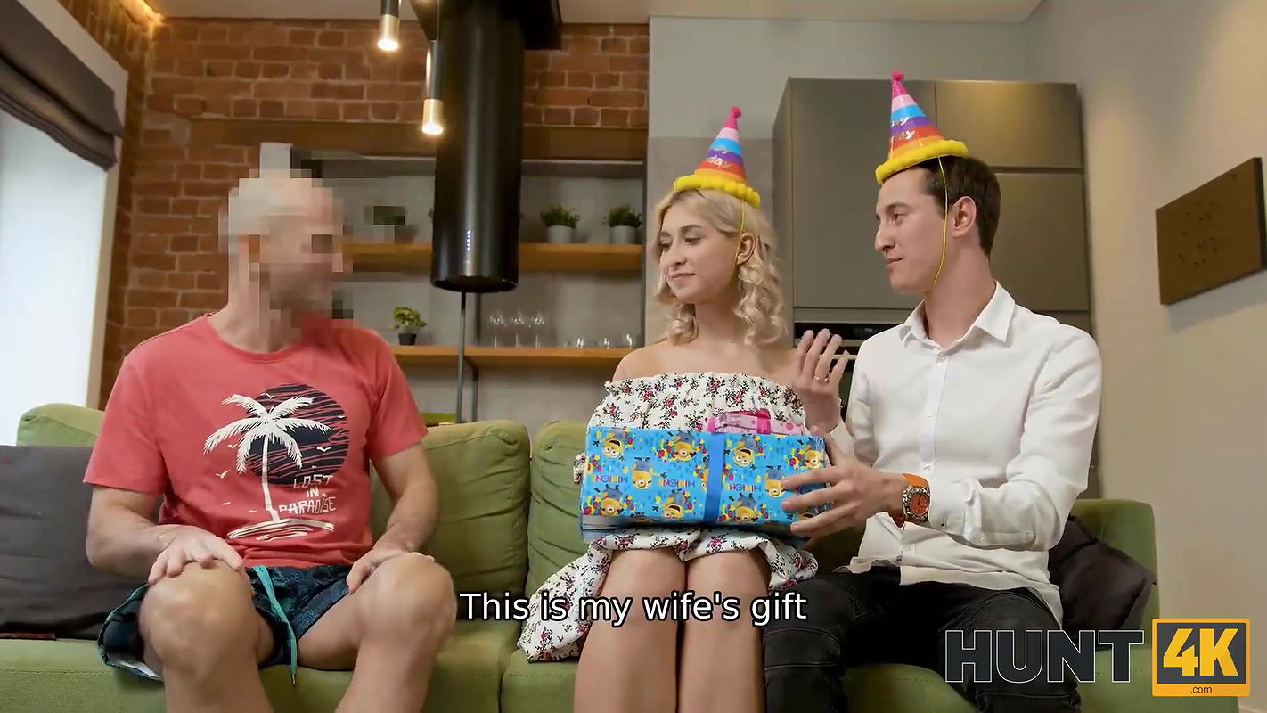 For cash lucky guy manages to fuck blonde in front of her BF