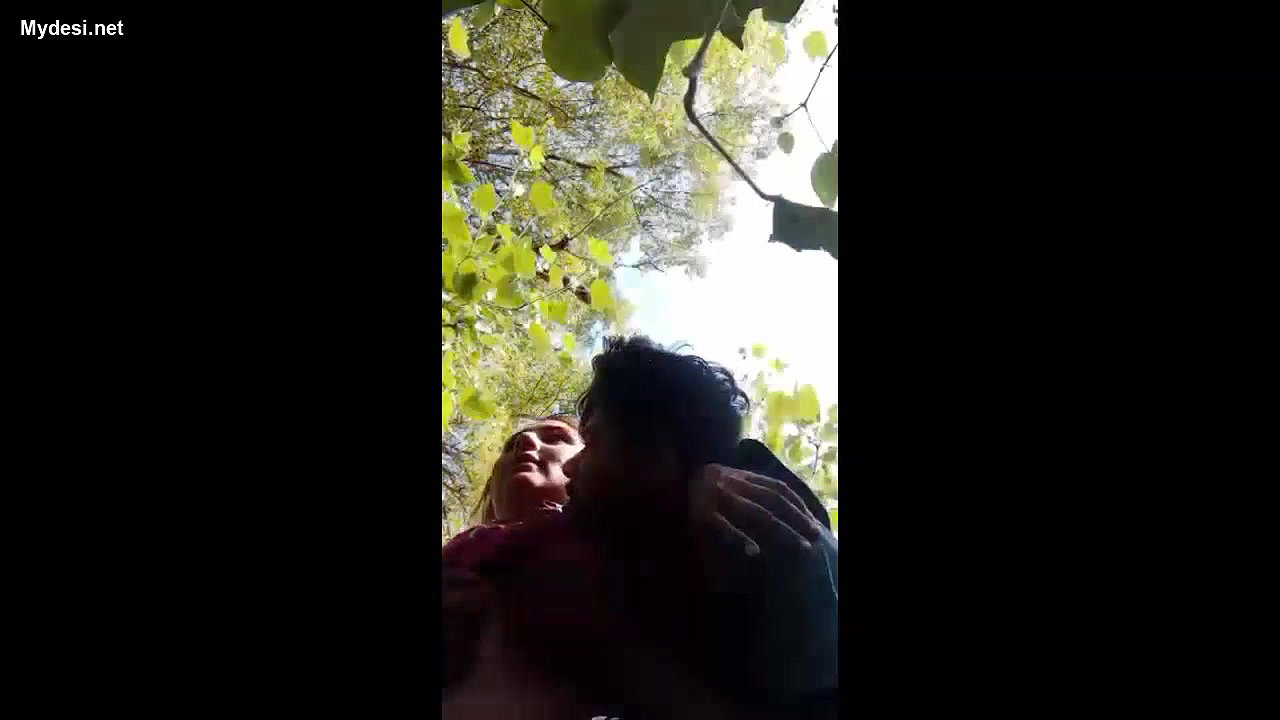 desi couple outdoor fun