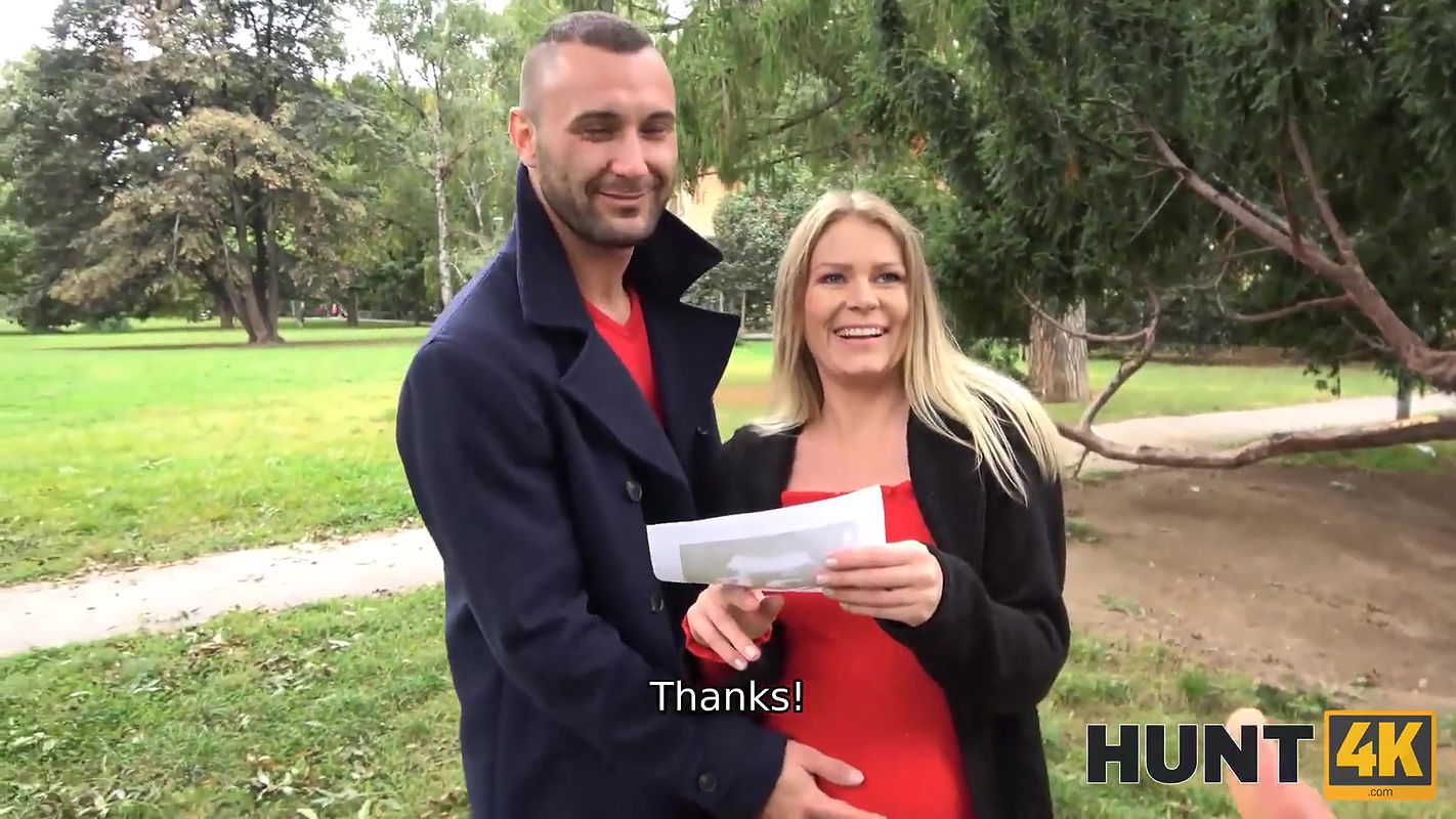 Loser hubby watches how his pregnant wife gets nailed by stranger