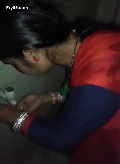 Quickly blowjob to devar in bathroom