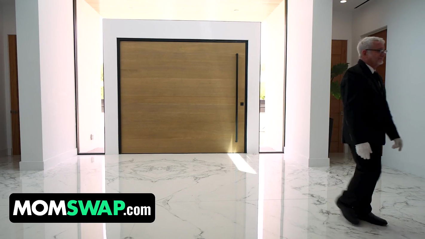 A Transformative Session： A Deep Analysis Extended Cut Part 3 Aaliyah Love & Penny Barber – MomSwap