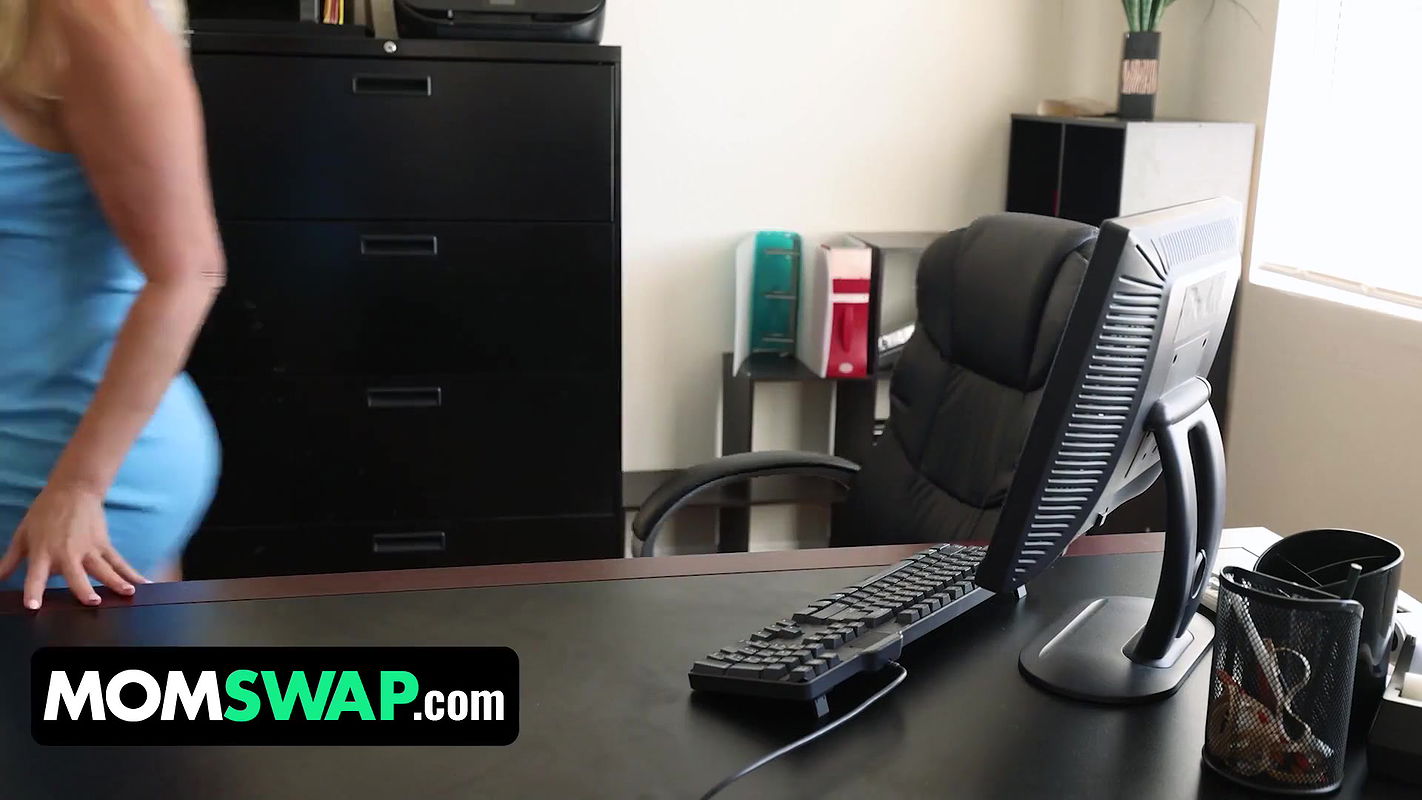 MomSwap – Big Assed Busty Cougars Mellanie Monroe And Ms Visual Swap And Fuck Their Latino Stepsons