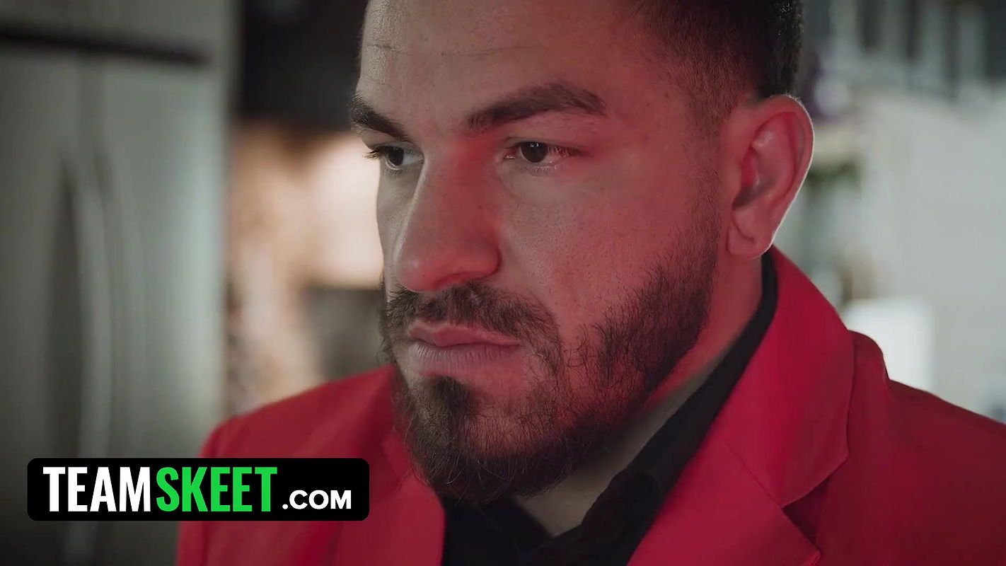 Stunning Babe Skylar Vox Gets Her Huge Natural Tits Oiled Up And Fucked Full Movie – TeamSkeet