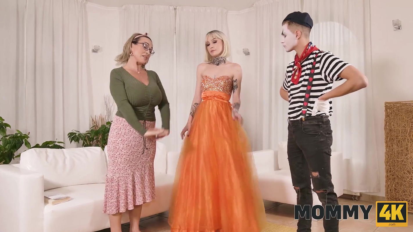 Friend with Benefit of Mime