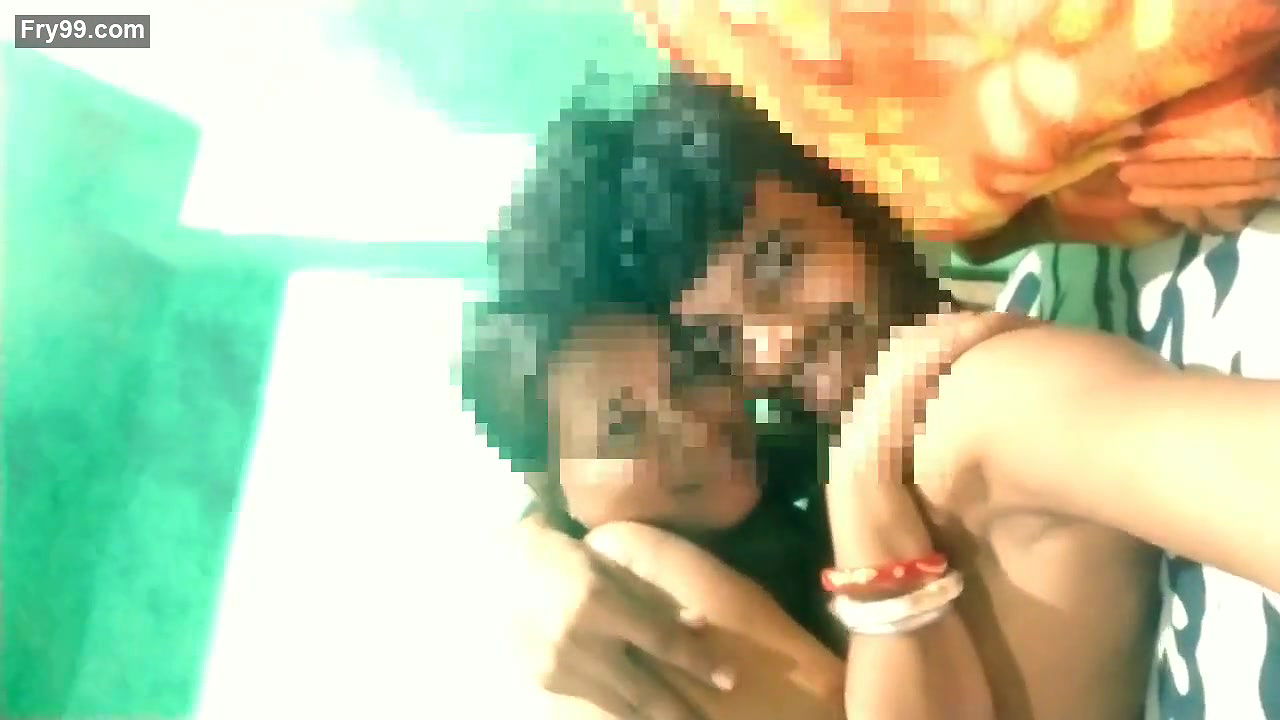 Desi indian bhabhi romantic mms with clear audio