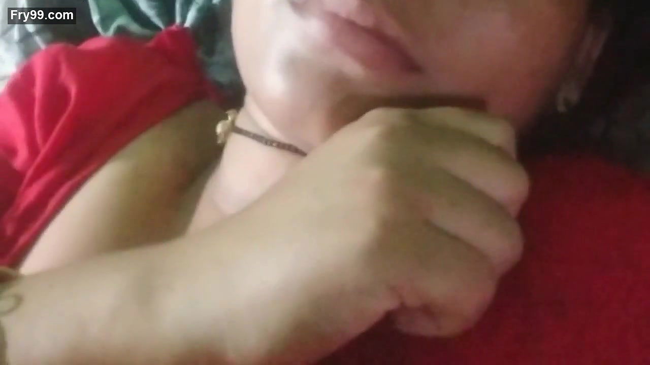 Lal blouse khol diya phir choda kutti ko