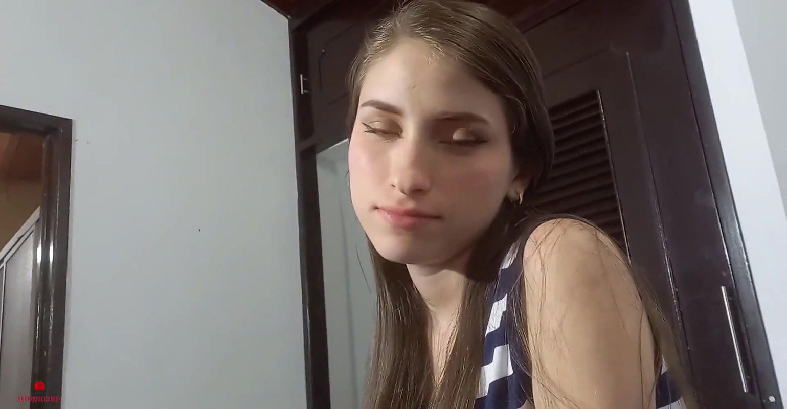 my gives me a great blowjob on family vacation