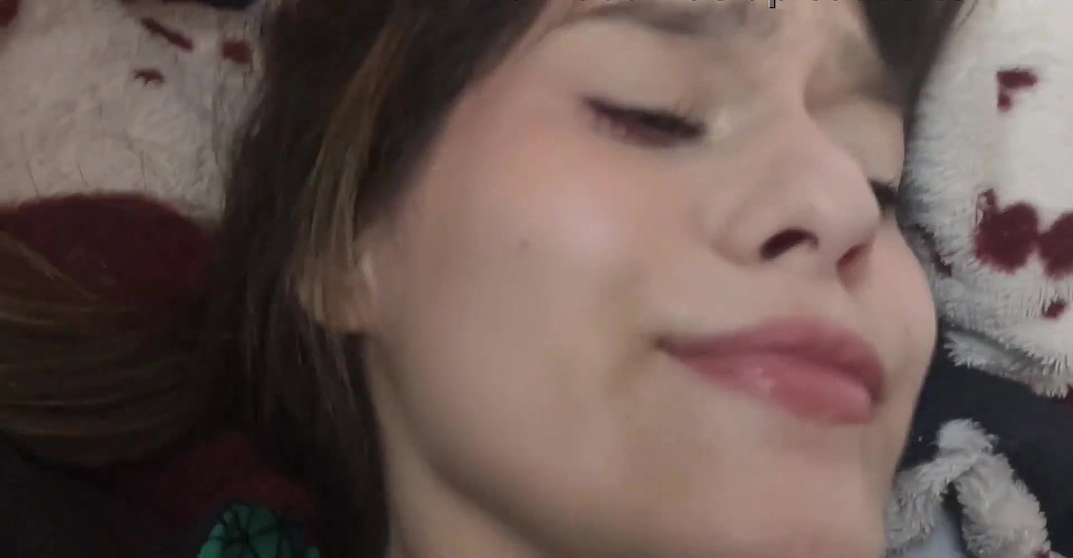 My horny stepsister wants to live with me to be fucked until I cum in her