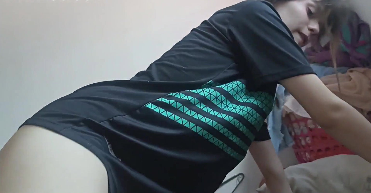 My horny stepsister wants to live with me to be fucked until I cum in her