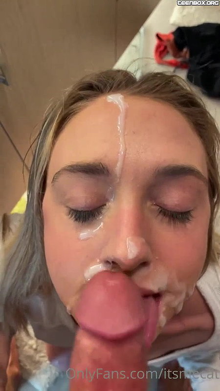Girlfriend ruins her makeup with BF’s cum