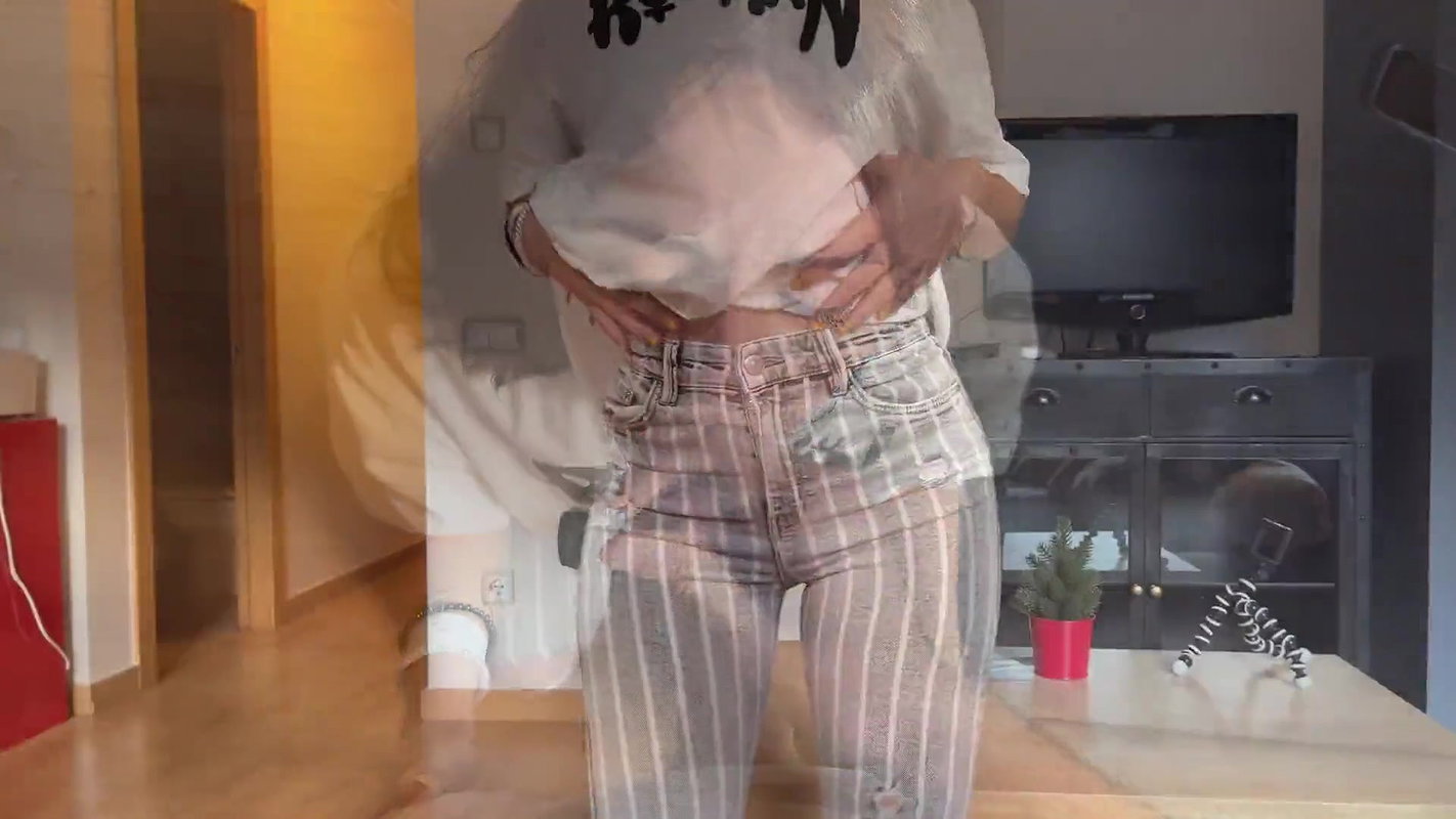 Caught My Roommate Cheating on Her Boyfriend HD