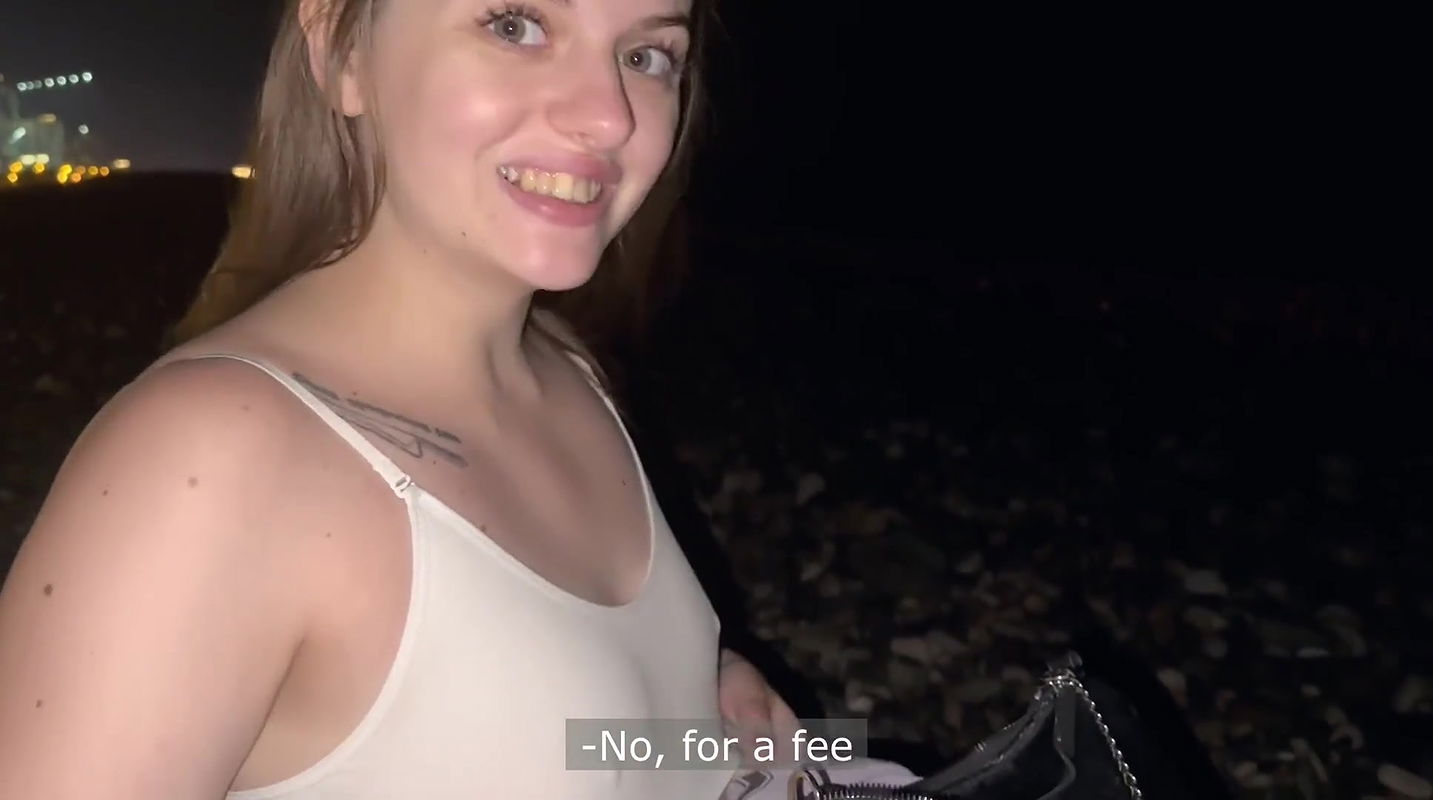 Undressed ON The STREET and Sucked For Money HD
