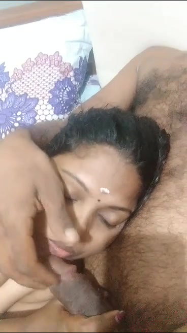 Desi sexy bhabi suck