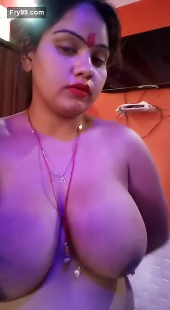 Desi sexy bhabi big boobs