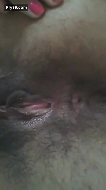 Desi sexy bhabi hairy pussy show