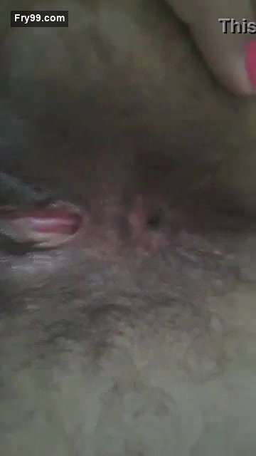 Desi sexy bhabi hairy pussy show