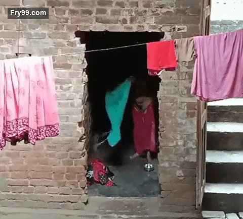 Desi Bhabhi Bathing 3 Clip Marged