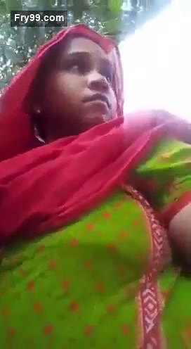 Desi village big boobs wife