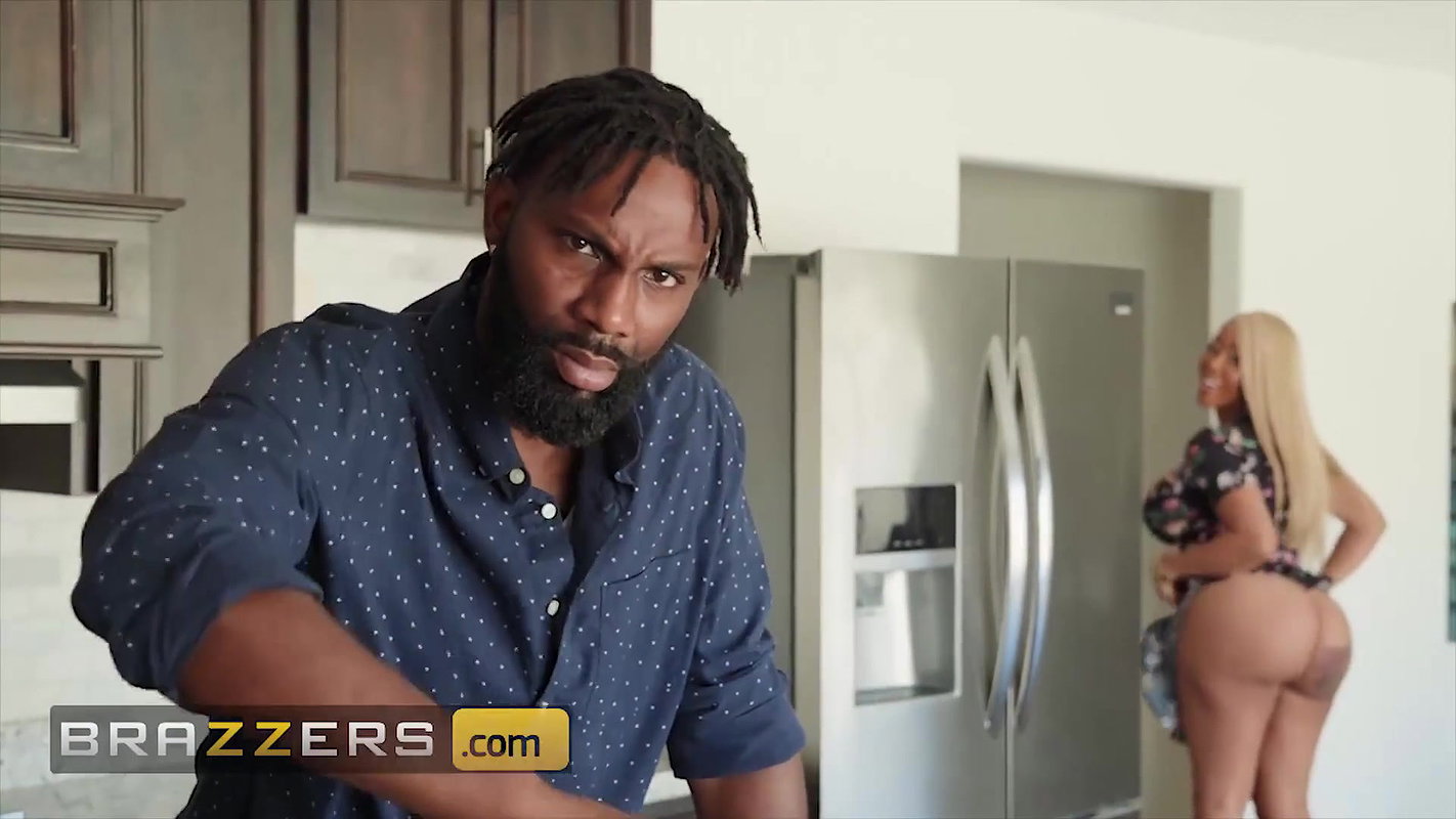 Brazzers – Big Booty Wife Moriah Mills Fucks Her Husbands Friend