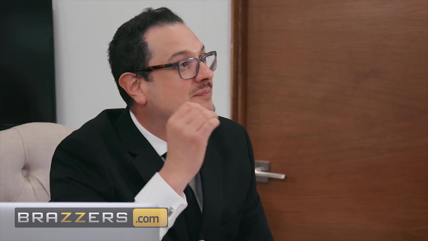 Brazzers – Bombshell Nina Elle cheats on her husband with a big cock