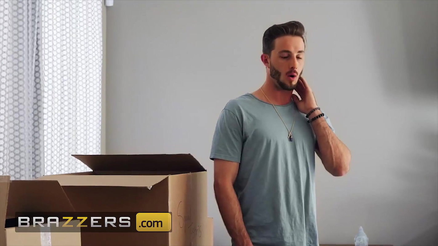 Brazzers – Busty Milf Richelle Ryan Gets A Horny Young Cock