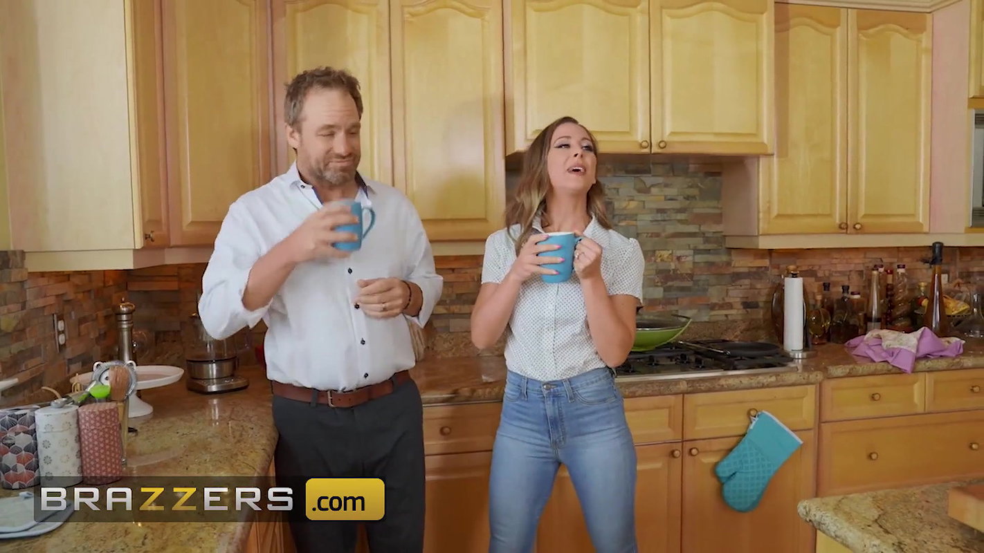 Brazzers – Cherie Deville Sneaks Out Of The Bed & Heads Out To The Bar To Hunt For Hot Cubs