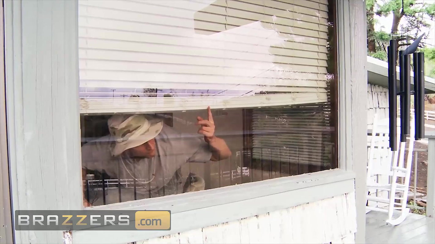 Brazzers – Gorgeous Teen Jillian Janson Gets On Her Knees And Sucks Mark Ashley Cock