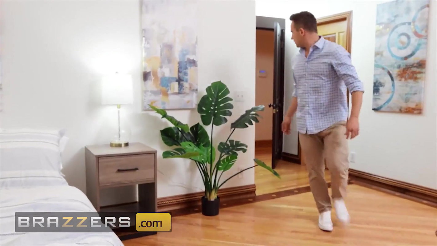 Brazzers – Horny & Hungry Lulu Chu Doesn’t Want Just Any Piece Of Meat But Van Wylde’s Huge Dick