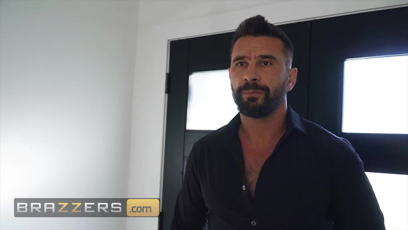 Brazzers – Hot Brunette Desiree Dulce Getting Herself A Big Dick