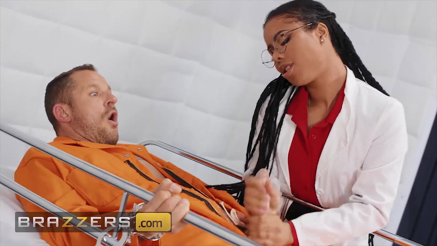 Brazzers – Hot Doctor Kira Noir Fucks Her Prison Mate Patient Scott Nails