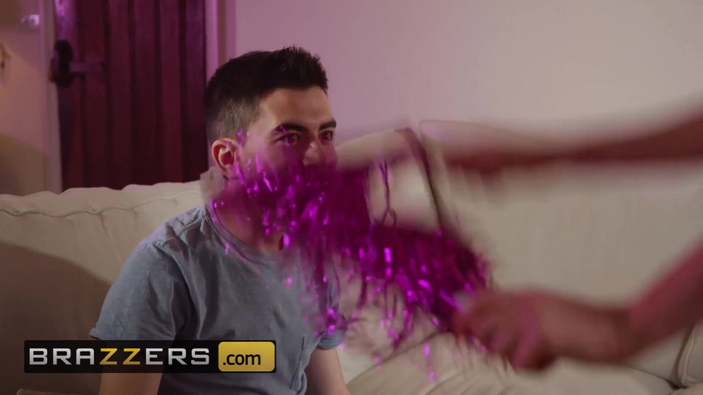 Brazzers – Jordi Watches The Game With His Hot Stepmom Tina Kay But She Finds Other Ways To Have Fun