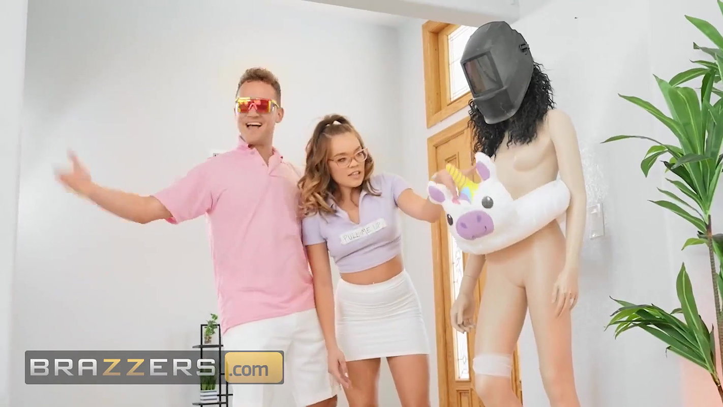 Brazzers – Katie Kush Distracts Van Wylde With Her Juicy Pussy While Her Friend Steals Their Mascot