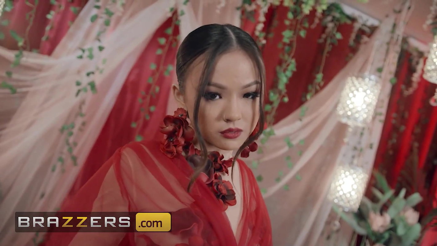 Brazzers – Lulu Chu’s Sultry Dance Is A Hot Temptation That Puts Everyone Under Her Spell