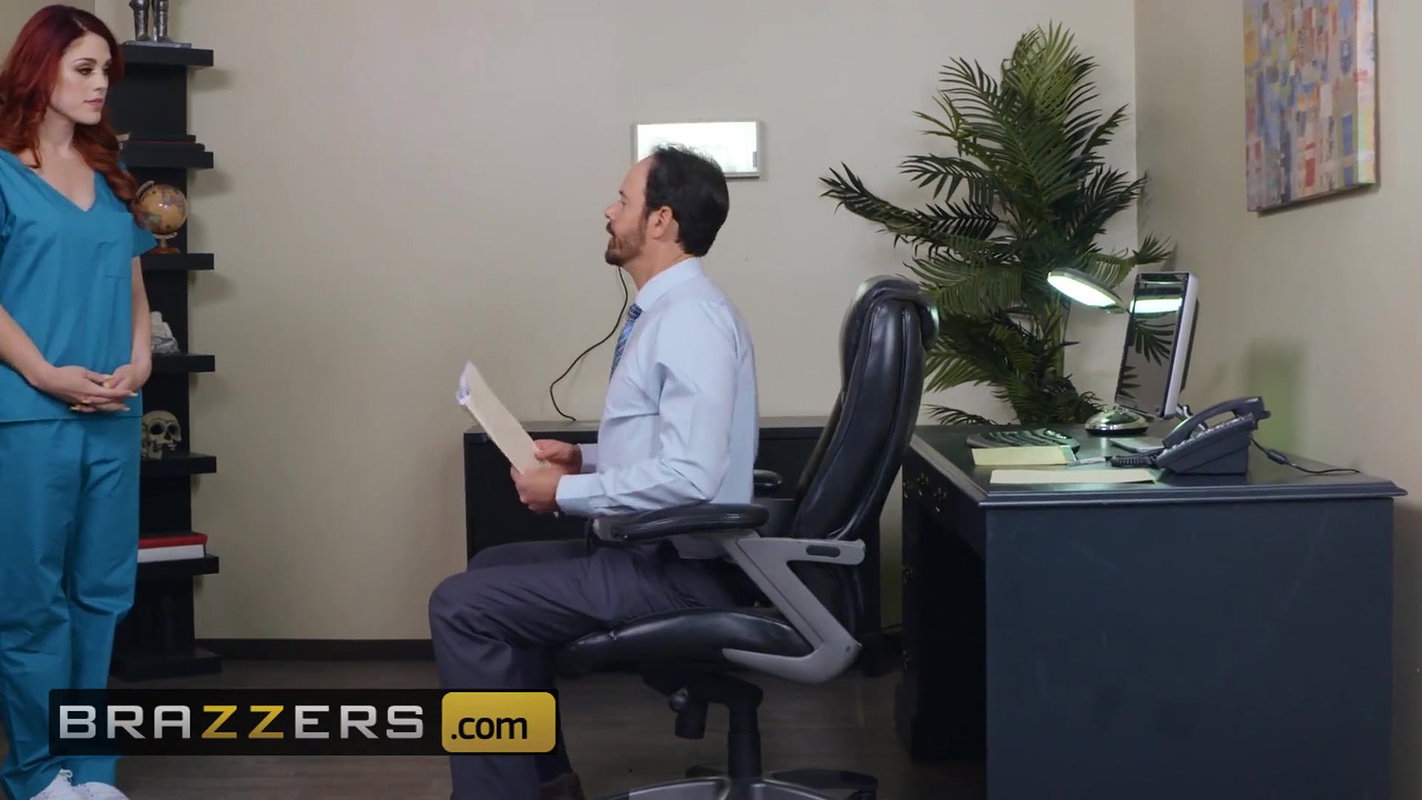 Brazzers – Redhead lesbians lick pussy at dentist office