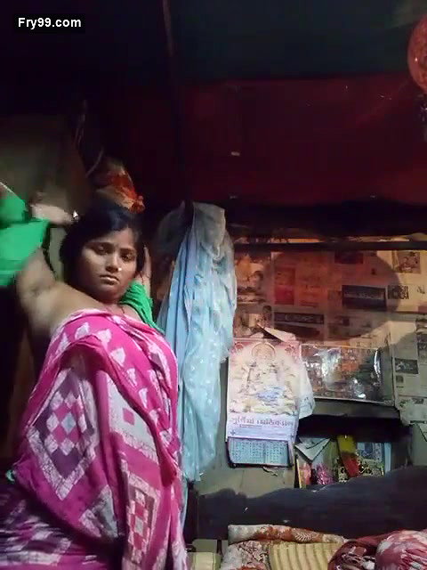 Boudi Shows Her Big Boobs