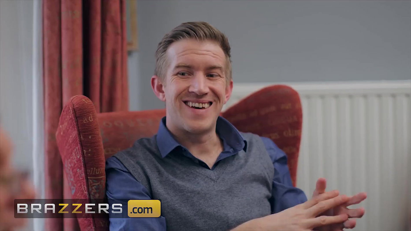 Brazzers – Slutty Blonde Teen Lana Harding Gets Crazy With That Monster Cock