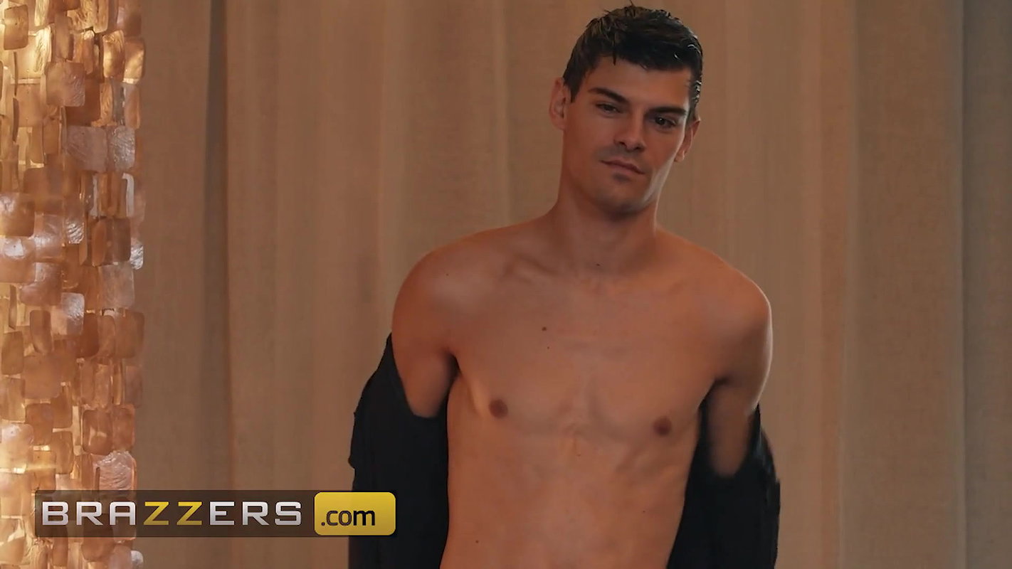 Brazzers – When Blonde Bombshell Linda Leclair Calls You For A Booty Call, You MUST Answer!