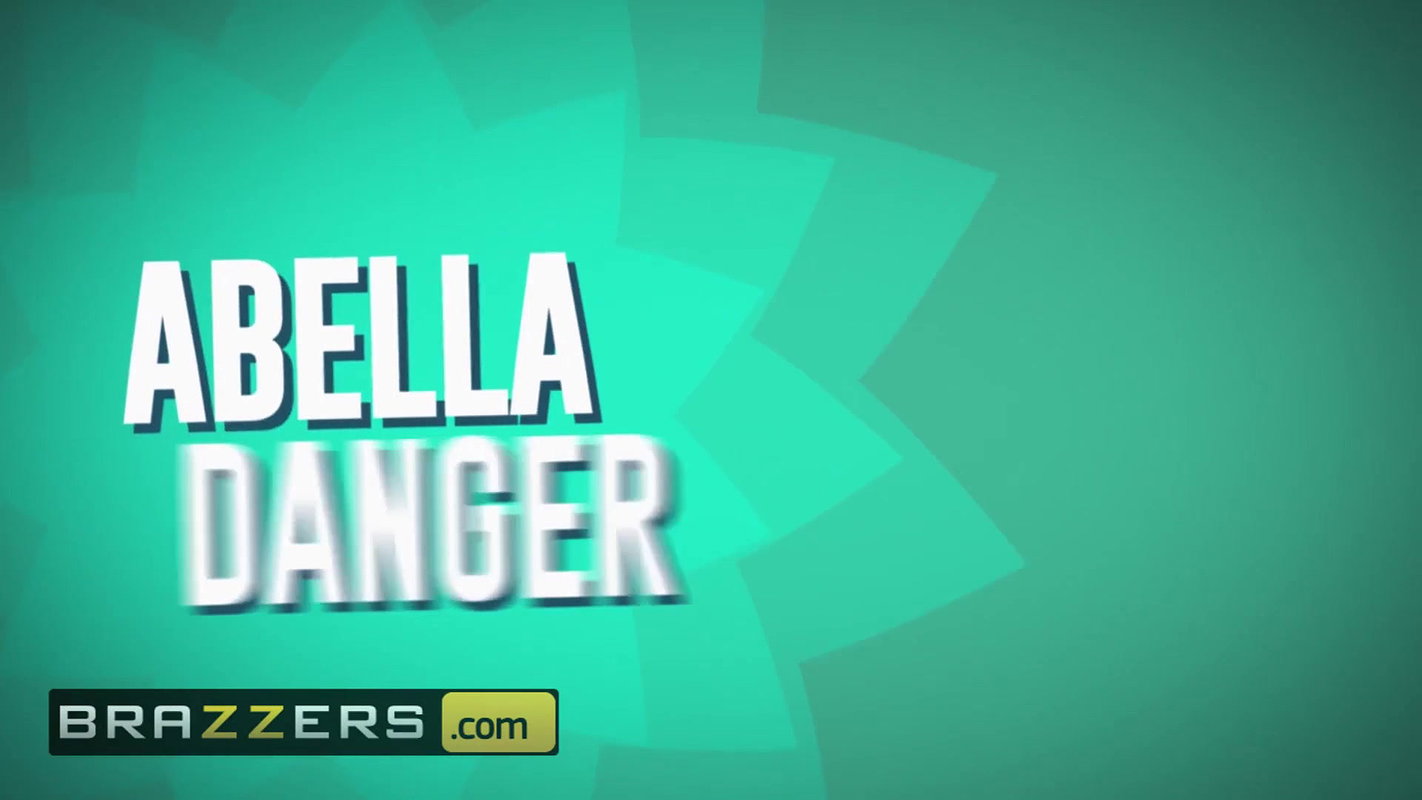 Brazzers – Zoey Monroe, Abella Danger Squirt In threesome