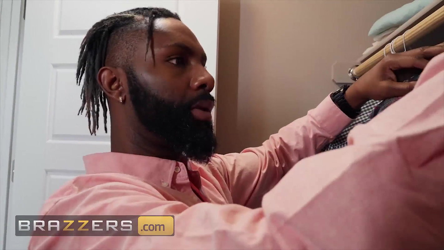 Brazzers – Codi Vore’s Older Lover Steve Holmes Sneaks Past Her Clueless Boyfriend