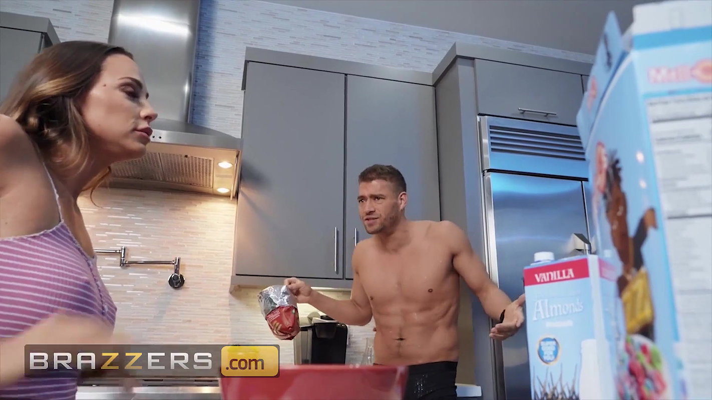 Brazzers – Xander Corvus And Abigail Mac Trigger A Curse That Makes Them Swap Bodies Overnight